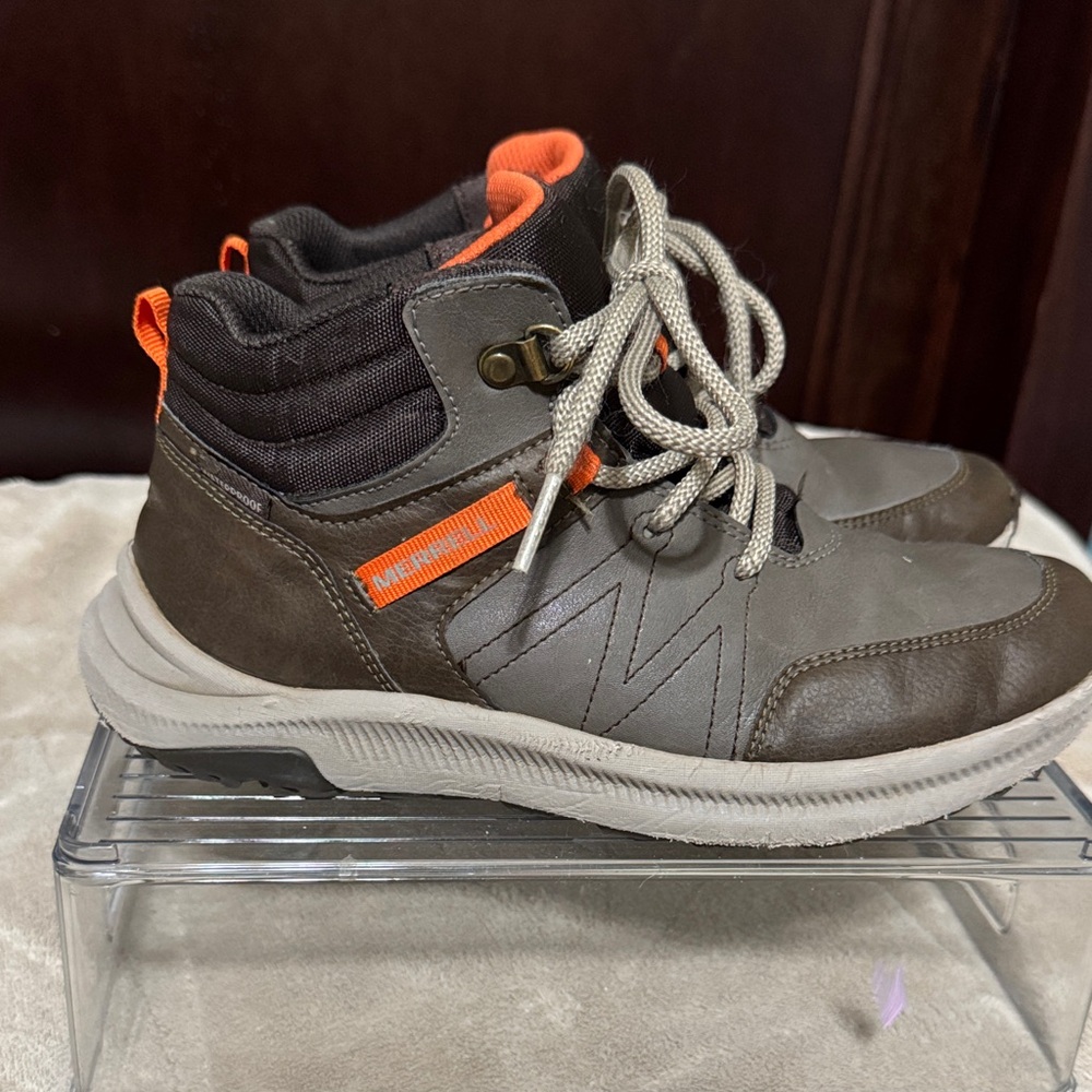 Merrell Kids Waterproof Hybrid style hiking boots Brown/Gray/Orange Accents